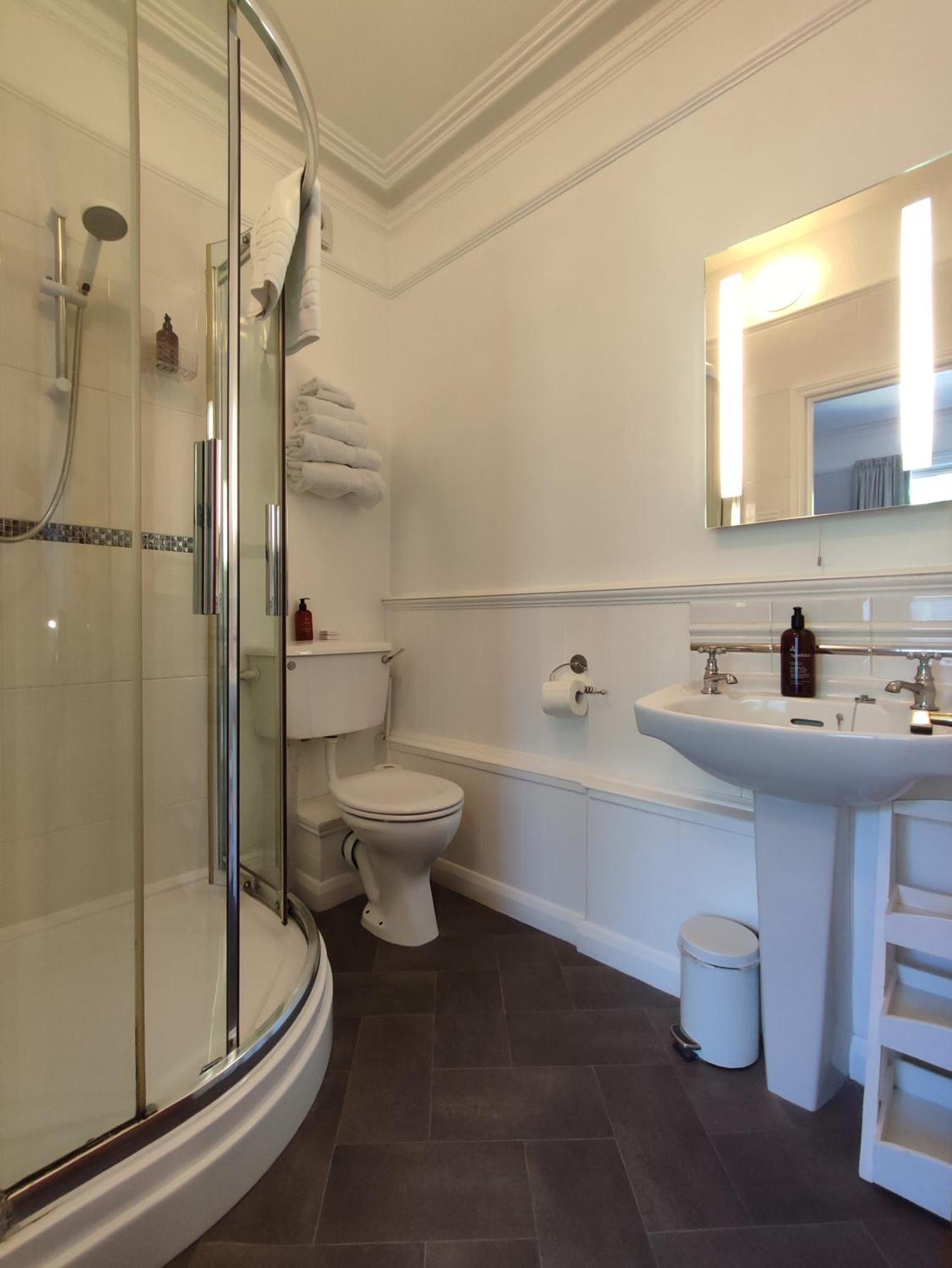 Anton Guest House Bed And Breakfast Shrewsbury Luaran gambar
